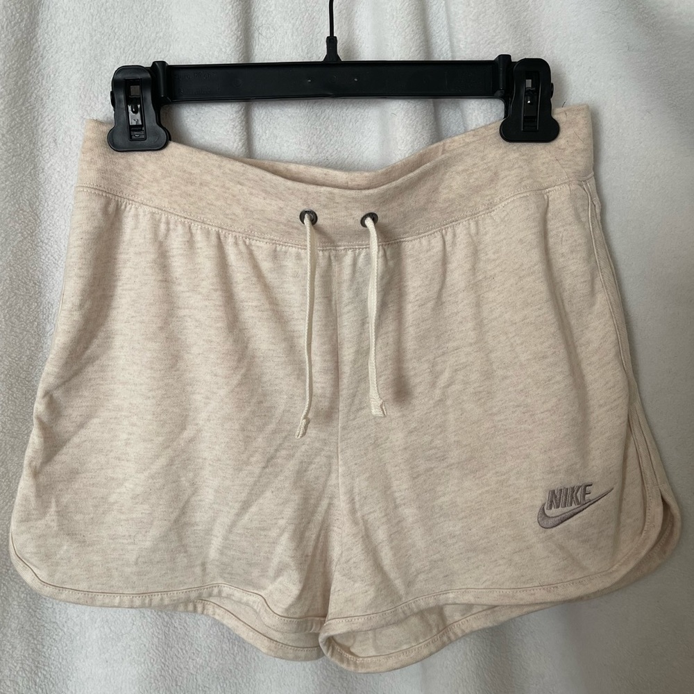 NWOT Nike Shorts size Small